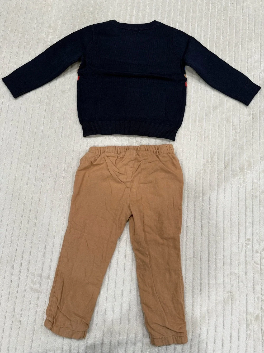 Gap Navy Striped Knit Sweater with Tan Pants Set size 18-24 Months NWT/used